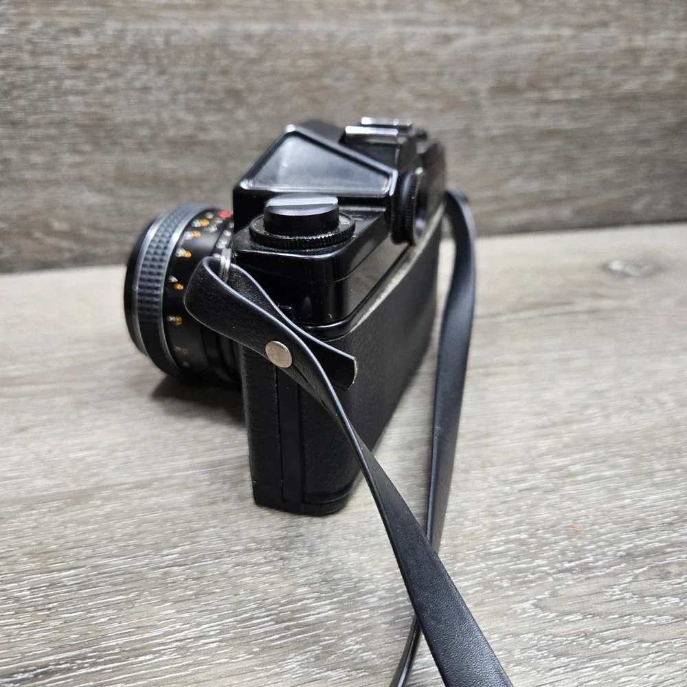 Chinon CS 35mm SLR Camera Kit w/ Lens Flash Case Extra Lens Vintage